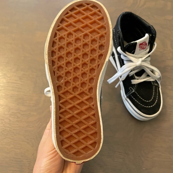 Brand new kid’s high top Vans. Size 11. Never worn. - Picture 5 of 5